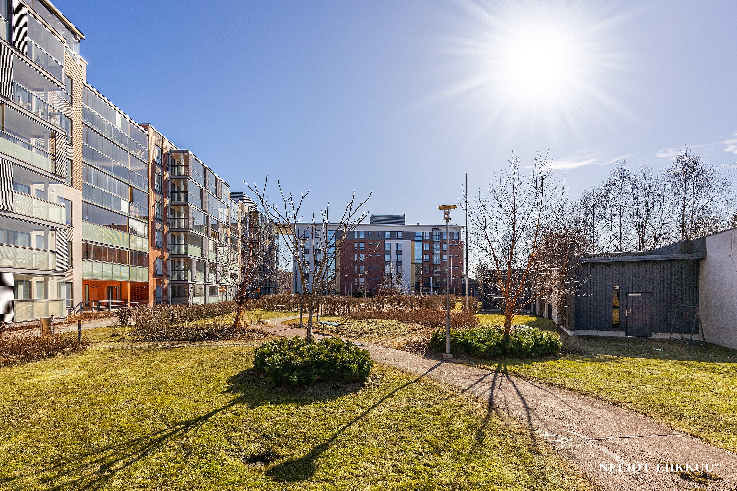 Kivivuorentie 12