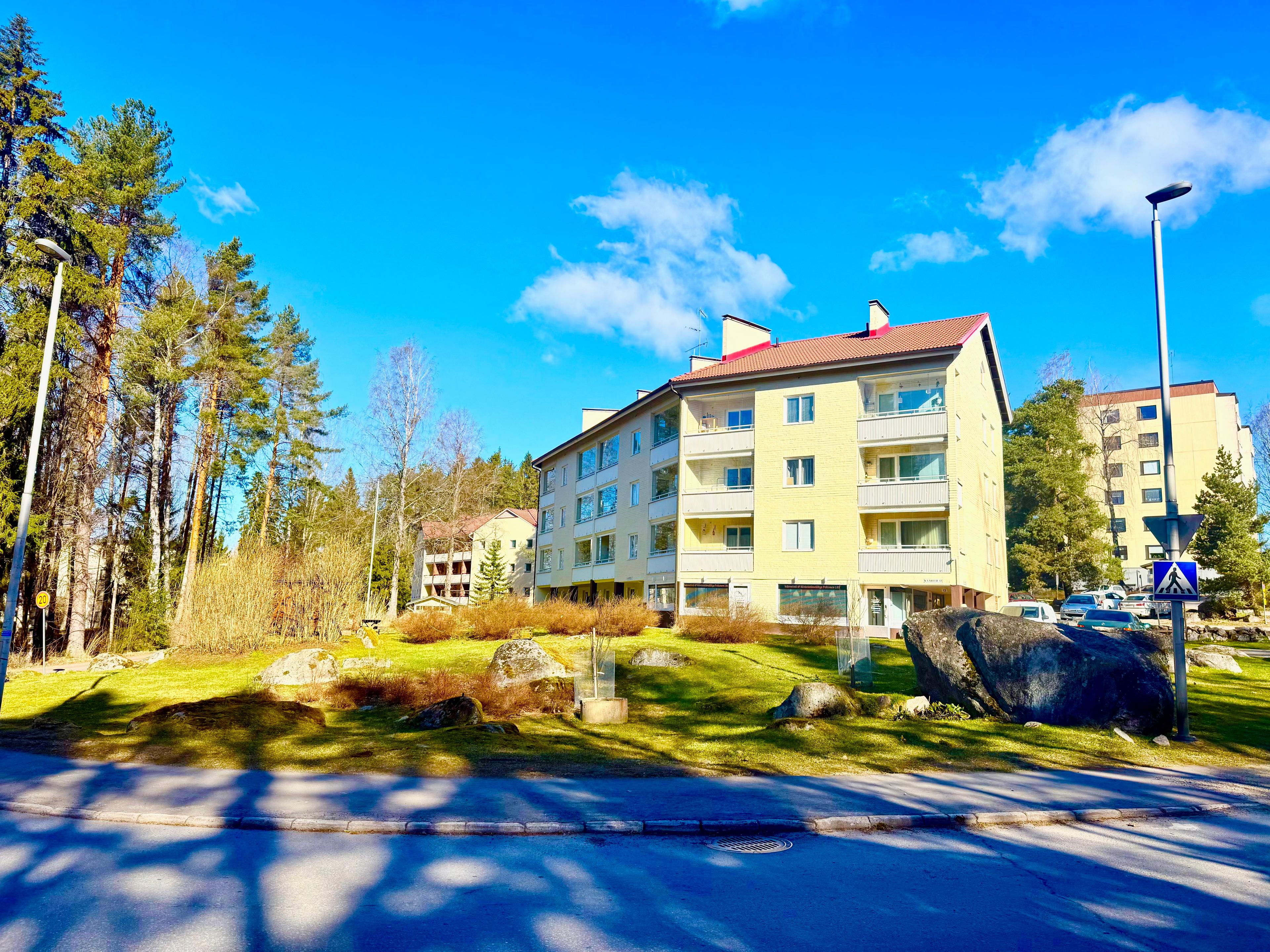 Kaaritie 13